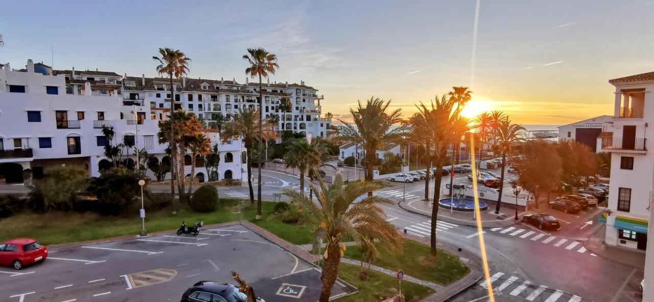 Puerto De La Duquesa Sea Views Apartment Manilva Luaran gambar